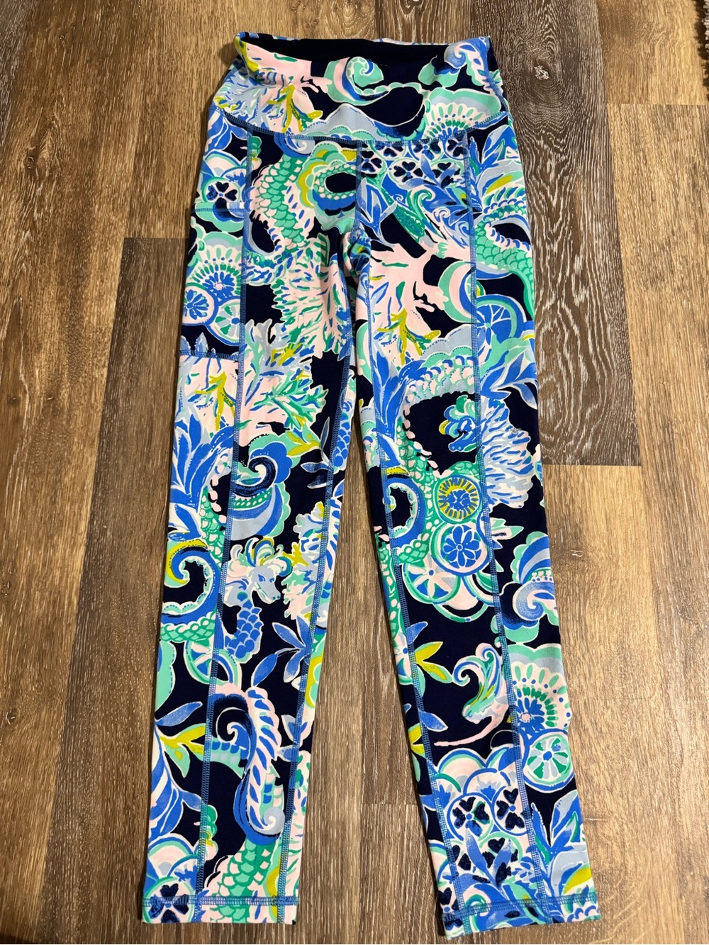 Lilly Pulitzer Luxletic Leggings “Sirens and Spirits”